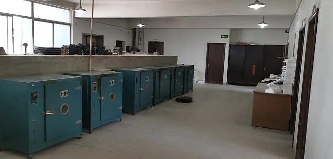 Keramikverarbeitungsausrüstung in Yujies Produktionsstätte in Wuxi